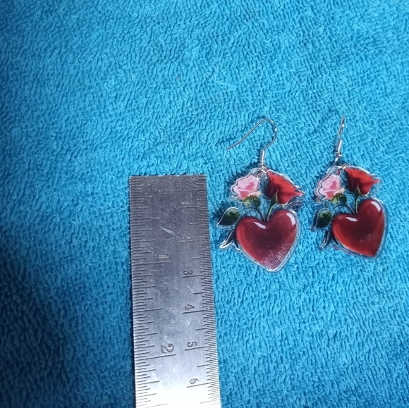 Heart and Rose Earrings - Red and Pink - Picture 2 of 3
